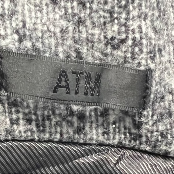 ATM ANTHONY THOMAS MELILLO
Tweed Pattern Warm Coat Size:Small - Picture 5 of 7